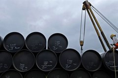 قیمت هر بشکه نفت ایران در بودجه 1402 حدود 75 دلار خواهد بود